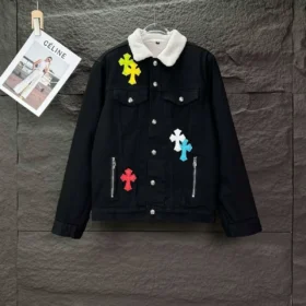 Chaqueta de mezclilla Chrome Hearts con cuello blanco y Cross Patches