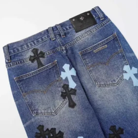 Pantalones de mezclilla con Cross Patch negro y cian de Chrome Hearts