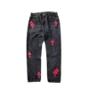 Vaqueros con parche de la Cruz Roja de Chrome Hearts